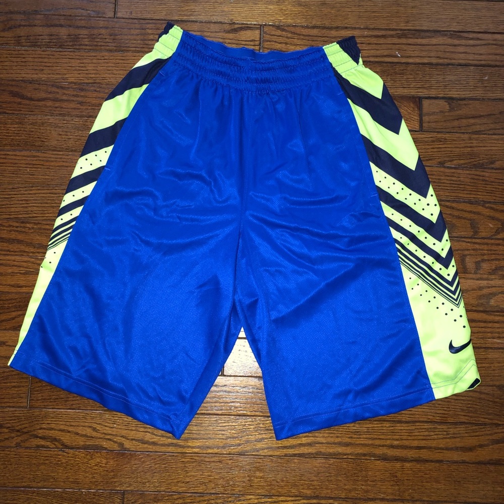 Nike Dri-Fit basket ball shorts